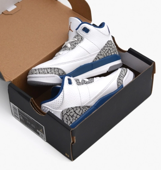 Кроссовки Air Jordan Air 3 Retro Infant White DM0968-148 фото 13 — интернет-магазин Tapok