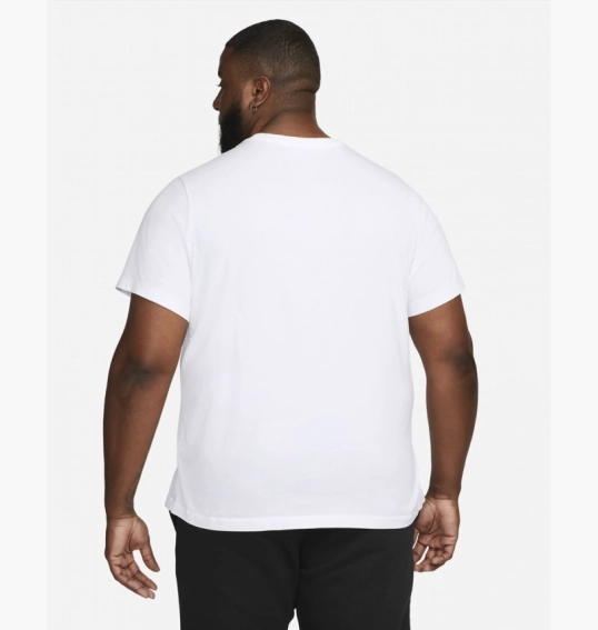 Футболка чоловіча Nike M Nsw Club Tee White AR4997-101 фото 4 — інтернет-магазин Tapok