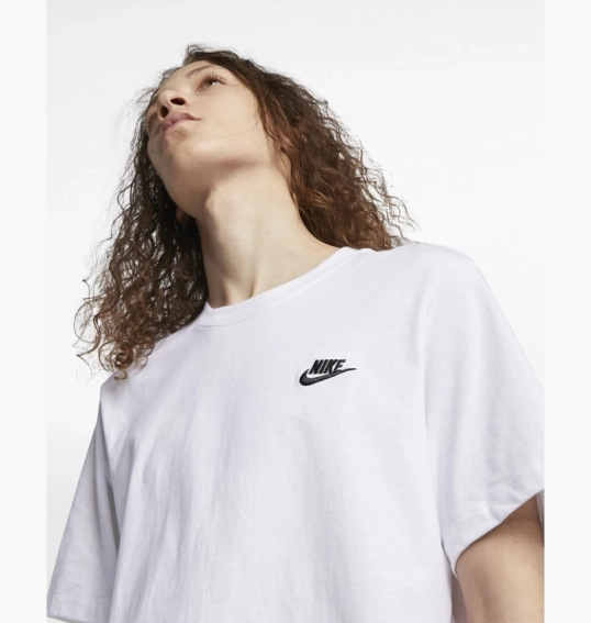 Футболка чоловіча Nike M Nsw Club Tee White AR4997-101 фото 6 — інтернет-магазин Tapok