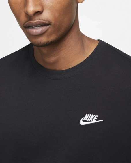 Футболка Nike M Nsw Club Tee As Black AR4997-013 фото 4 — интернет-магазин Tapok