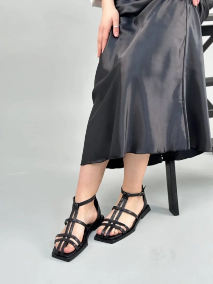 Босоніжки жіночі шкіряні чорного кольору фото 3 — інтернет-магазин Tapok