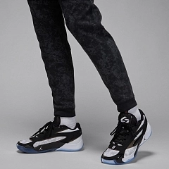 Чоловічі штани NIKE M JORDAN DF SPRT AOP AIR PANT FN5844-010 фото 3 — інтернет-магазин Tapok