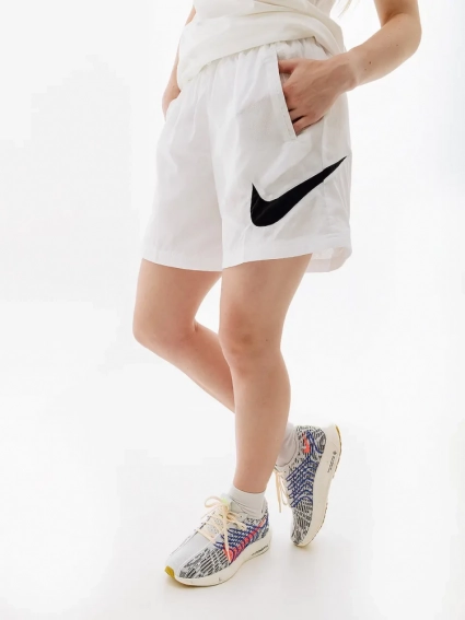 Шорти жіночі Nike W NSW ESSNTL WVN HR SHORT HBR Білий фото 1 — інтернет-магазин Tapok