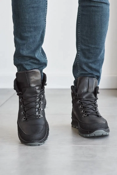 Мужские кроссовки кожаные зимние черные Nivas 006 на меху фото 5 — интернет-магазин Tapok