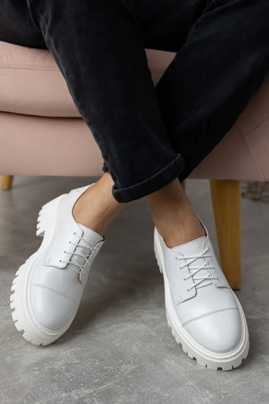 Женские туфли кожаные весенне-осенние белые Yuves 170 Style фото 2 — интернет-магазин Tapok