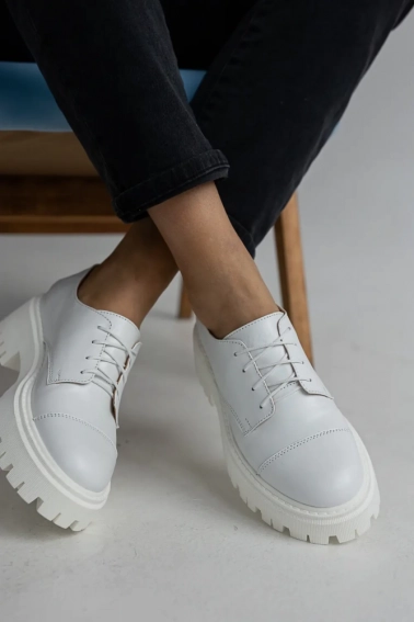 Женские туфли кожаные весенне-осенние белые Yuves 170 Style фото 5 — интернет-магазин Tapok