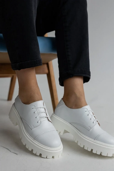 Женские туфли кожаные весенне-осенние белые Yuves 170 Style фото 6 — интернет-магазин Tapok