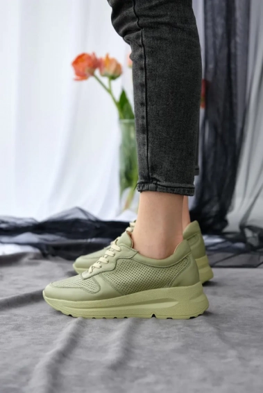 Жіночі кросівки шкіряні літні зелені Yuves 192 Перфорація фото 4 — інтернет-магазин Tapok