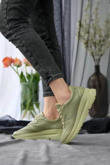 Жіночі кросівки шкіряні літні зелені Yuves 192 Перфорація фото 5 — інтернет-магазин Tapok