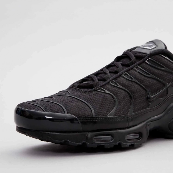 Кроссовки Nike Air Max Plus Triple Black Black 604133-050 фото 4 — интернет-магазин Tapok
