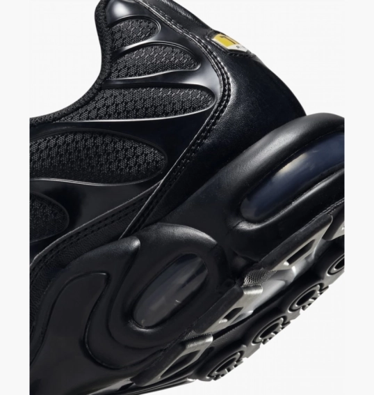 Кроссовки Nike Air Max Plus Triple Black Black 604133-050 фото 22 — интернет-магазин Tapok