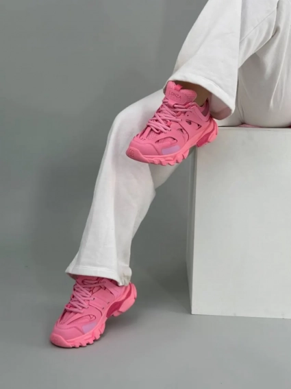 Кросівки жіночі шкіряні рожевого кольору зі вставками сітки фото 3 — интернет-магазин Tapok