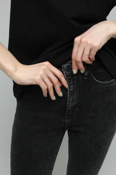 Джинсы Slim Fit женские On me 3103 baza Темно-серый фото 5 — интернет-магазин Tapok