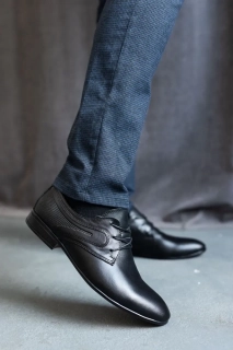 Чоловічі туфлі шкіряні весняно-осінні чорні Belvas 31 на шнурках