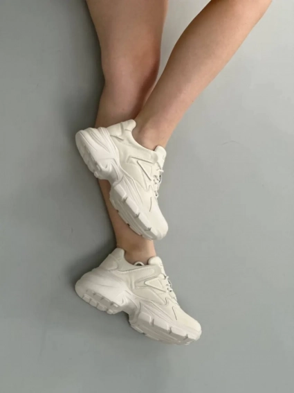Кросівки жіночі шкіряні бежеві фото 2 — інтернет-магазин Tapok