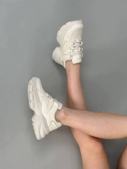 Кросівки жіночі шкіряні бежеві фото 3 — интернет-магазин Tapok