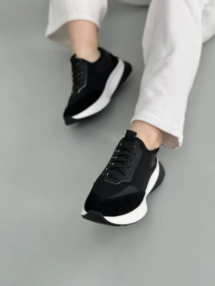 Кросівки жіночі з дайвінгу чорного кольору зі вставками замші та шкіри фото 1 — интернет-магазин Tapok