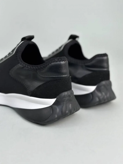 Кросівки жіночі з дайвінгу чорного кольору зі вставками замші та шкіри фото 10 — інтернет-магазин Tapok