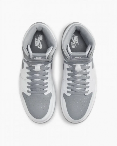 Кроссовки Nike Jordan 1 Retro High Og White/Grey 555088-037 фото 5 — интернет-магазин Tapok