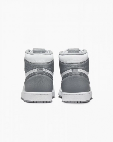 Кроссовки Nike Jordan 1 Retro High Og White/Grey 555088-037 фото 7 — интернет-магазин Tapok