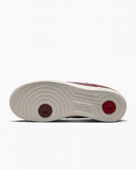 Кросівки Nike Air Force 1 07 Premium Red Dz5616-600 фото 4 — інтернет-магазин Tapok