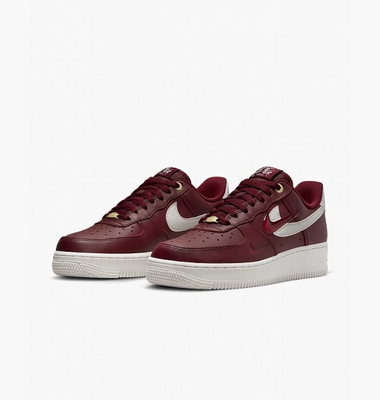 Кросівки Nike Air Force 1 07 Premium Red Dz5616-600 фото 18 — інтернет-магазин Tapok