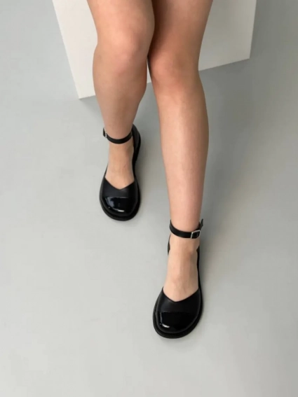 Босоніжки жіночі шкіряні чорні з носком шкіра наплак фото 3 — интернет-магазин Tapok
