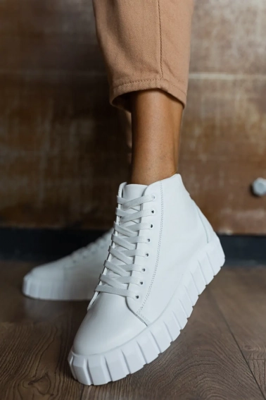 Женские ботинки кожаные весенне-осенние белые CrosSAV 21-142 W на байке фото 6 — интернет-магазин Tapok