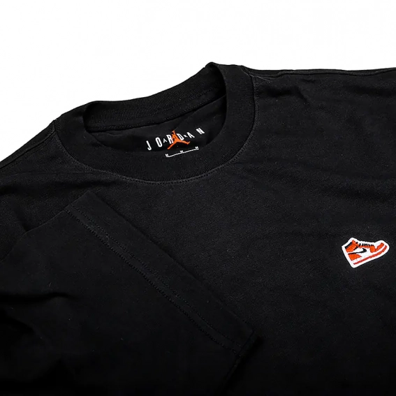 Футболка JORDAN MJ BRAND SNKR PTCH SS CREW FN5982-010 фото 3 — интернет-магазин Tapok