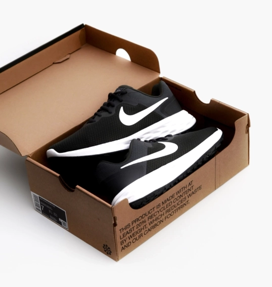 Кросівки чоловічі Nike REVOLUTION 6 DC3728-004 фото 8 — інтернет-магазин Tapok