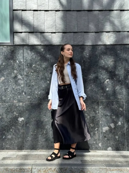 Босоніжки жіночі замшеві чорного кольору фото 7 — интернет-магазин Tapok