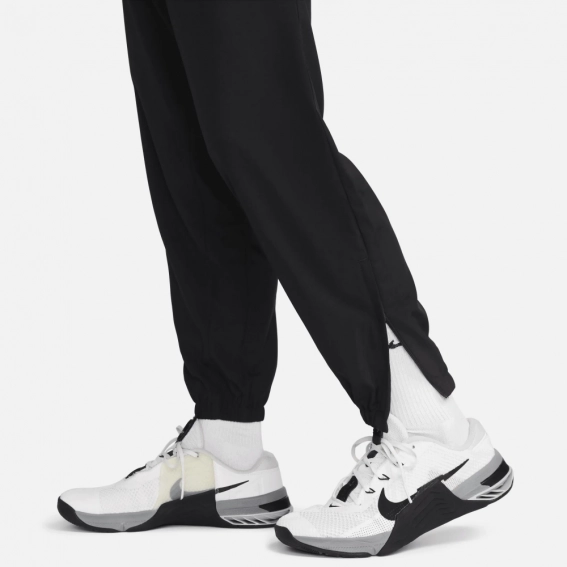 Брюки чоловічі Nike Dri-Fit Form (FB7497-010) FB7497-010 фото 4 — інтернет-магазин Tapok