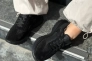 Кросівки жіночі замшеві чорні із вставками шкіри та сітки на чорній підошві Фото 1