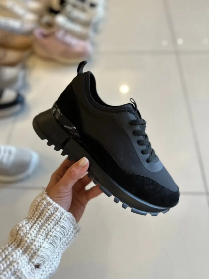 Кросівки жіночі замшеві чорні фото 13 — интернет-магазин Tapok