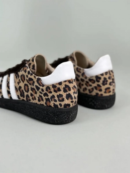 Кеди жіночі замшеві леопардові з коричневими та білими вставками фото 10 — интернет-магазин Tapok