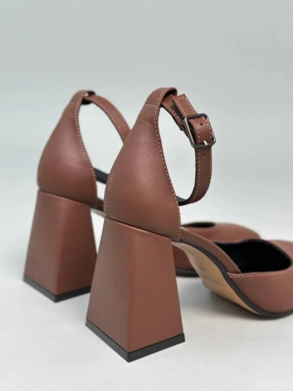 Босоніжки жіночі шкіряні коричневі фото 14 — интернет-магазин Tapok
