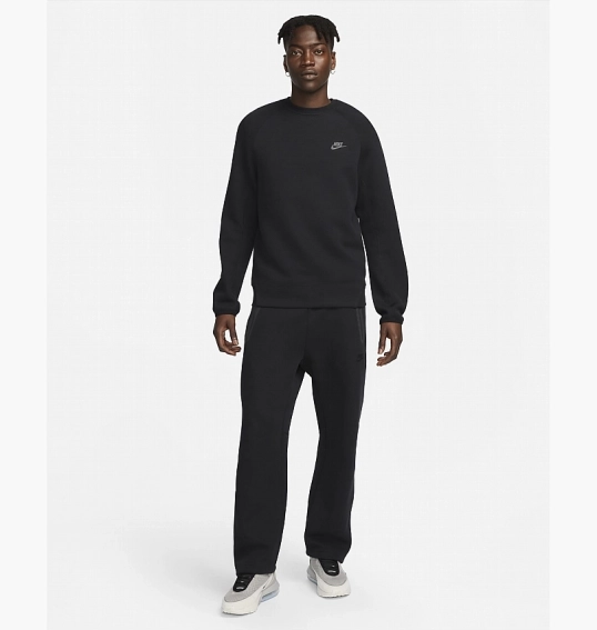 Свитшот Nike Sportswear Tech Fleece Black FB7916-010 фото 9 — интернет-магазин Tapok