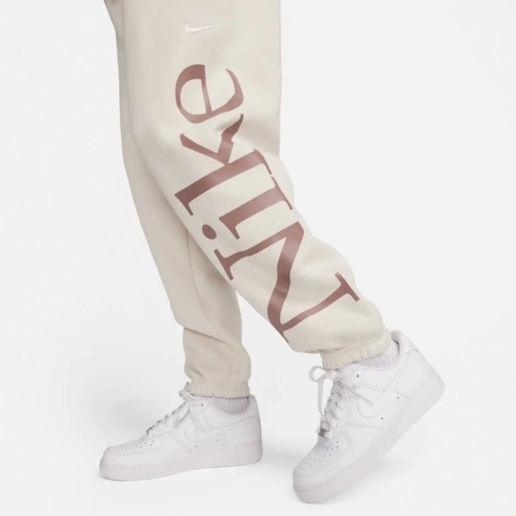 Брюки женские Nike W Nsw Phnx Flc Os (FN2552-104) FN2552-104 фото 2 — интернет-магазин Tapok