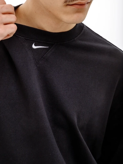 Футболка Nike M SOLO SWSH SS HW TOP FB7865-010 фото 3 — интернет-магазин Tapok