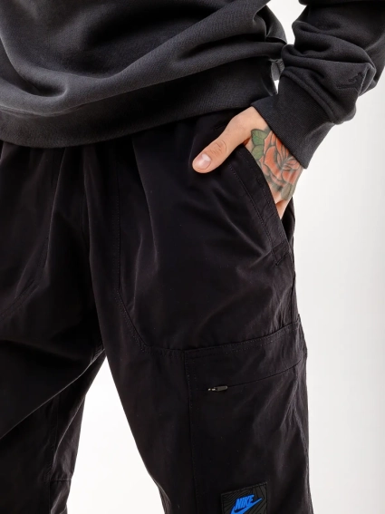 Брюки Nike M AIR MAX WVN CARGO PANT FV5594-010 фото 3 — интернет-магазин Tapok