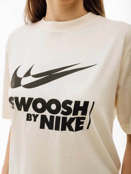 Футболка Nike W TEE BF GLS FZ4634-113 фото 3 — інтернет-магазин Tapok