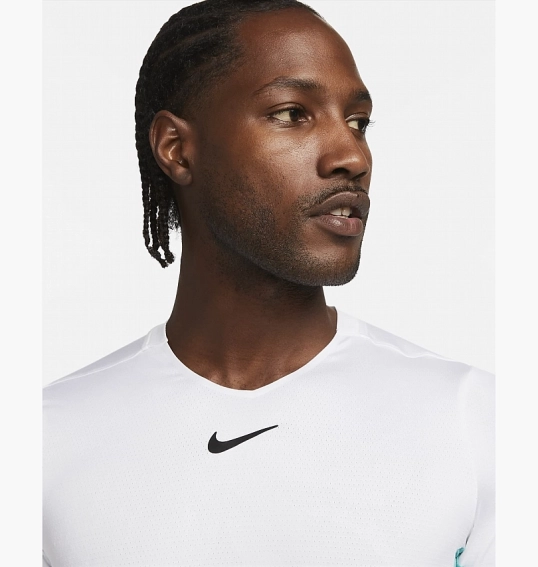 Футболка Nike Court Dri-Fit Advantage Printed Tennis Top White DX5538-100 фото 4 — интернет-магазин Tapok