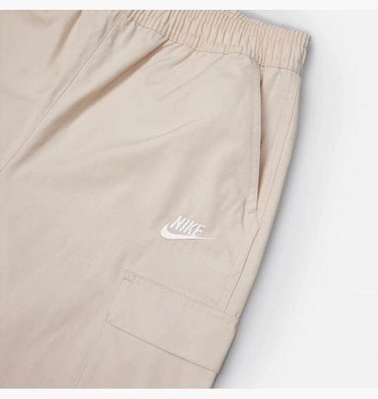 Шорти чоловічі Nike Club Woven Cargo Shorts Light Orewood Beige FB1246-104 фото 9 — інтернет-магазин Tapok