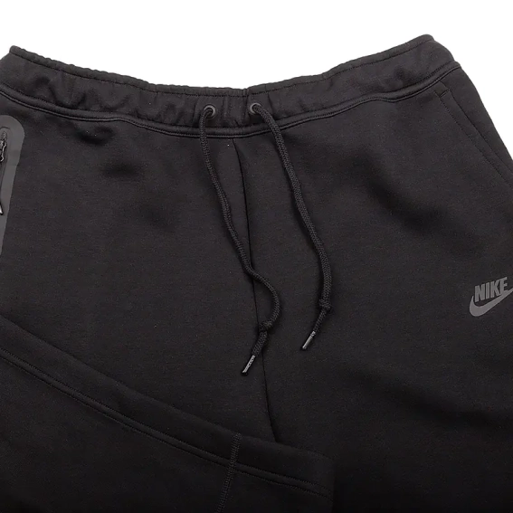 Шорти Nike M NK TCH FLC SHORT FB8171-010 фото 3 — інтернет-магазин Tapok