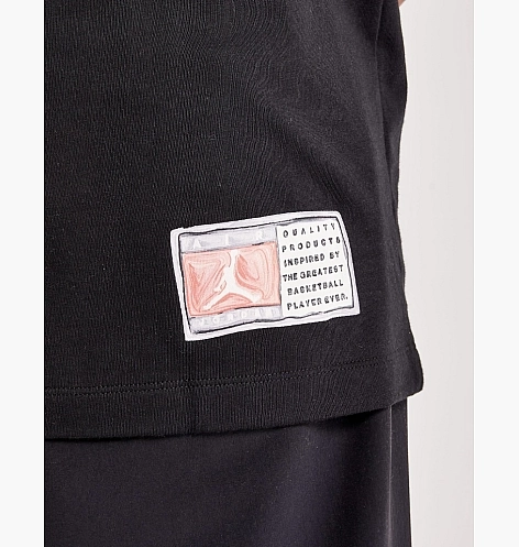 Мужская футболка с длинным рукавом NIKE M JORDAN FLT ESS RINGS SS CREW FN5966-010 фото 4 — интернет-магазин Tapok