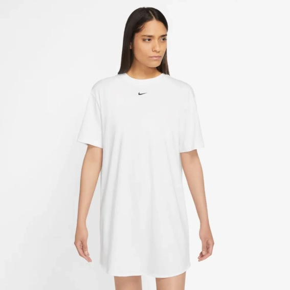 Жіноча футболка NIKE NSW ESSNTL SS DRESS TSHRT DV7882-100 фото 1 — інтернет-магазин Tapok