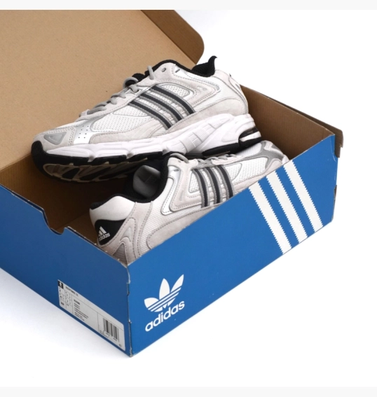 Кроссовки Adidas Response Cl Shoes White IG3380 фото 16 — интернет-магазин Tapok
