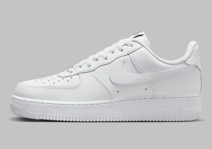 Кроссовки мужские Nike Air Force 1 Low Flyease Triple (FD1146-100) FD1146-100 фото 2 — интернет-магазин Tapok