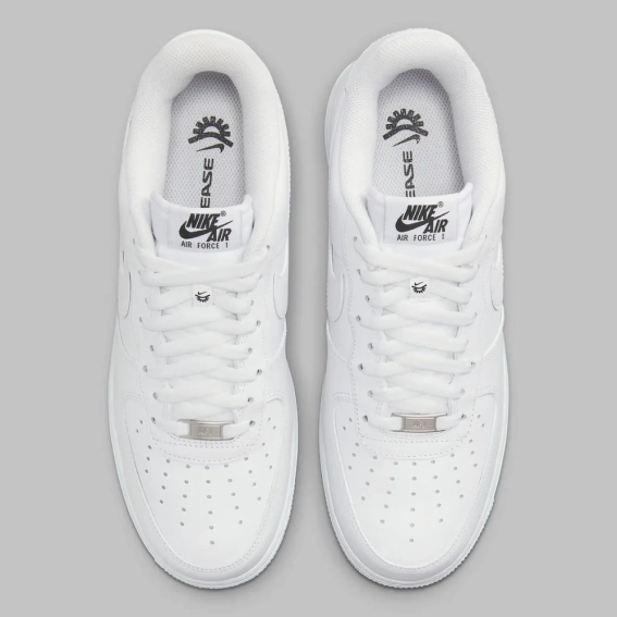 Кроссовки мужские Nike Air Force 1 Low Flyease Triple (FD1146-100) FD1146-100 фото 4 — интернет-магазин Tapok