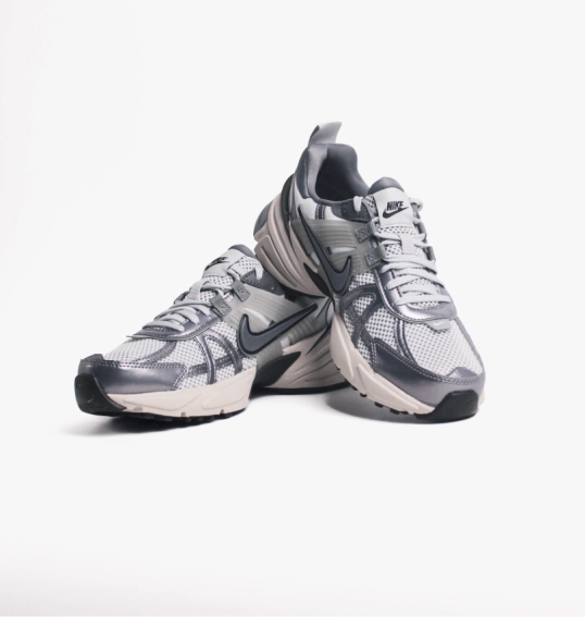 Кроссовки Nike V2K Run Shoes Grey FD0736-003 фото 13 — интернет-магазин Tapok